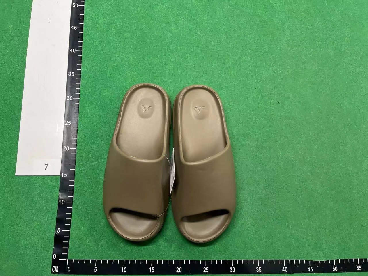 Adidas originals Yeezy Slide Sports Slippers Unisex  -2