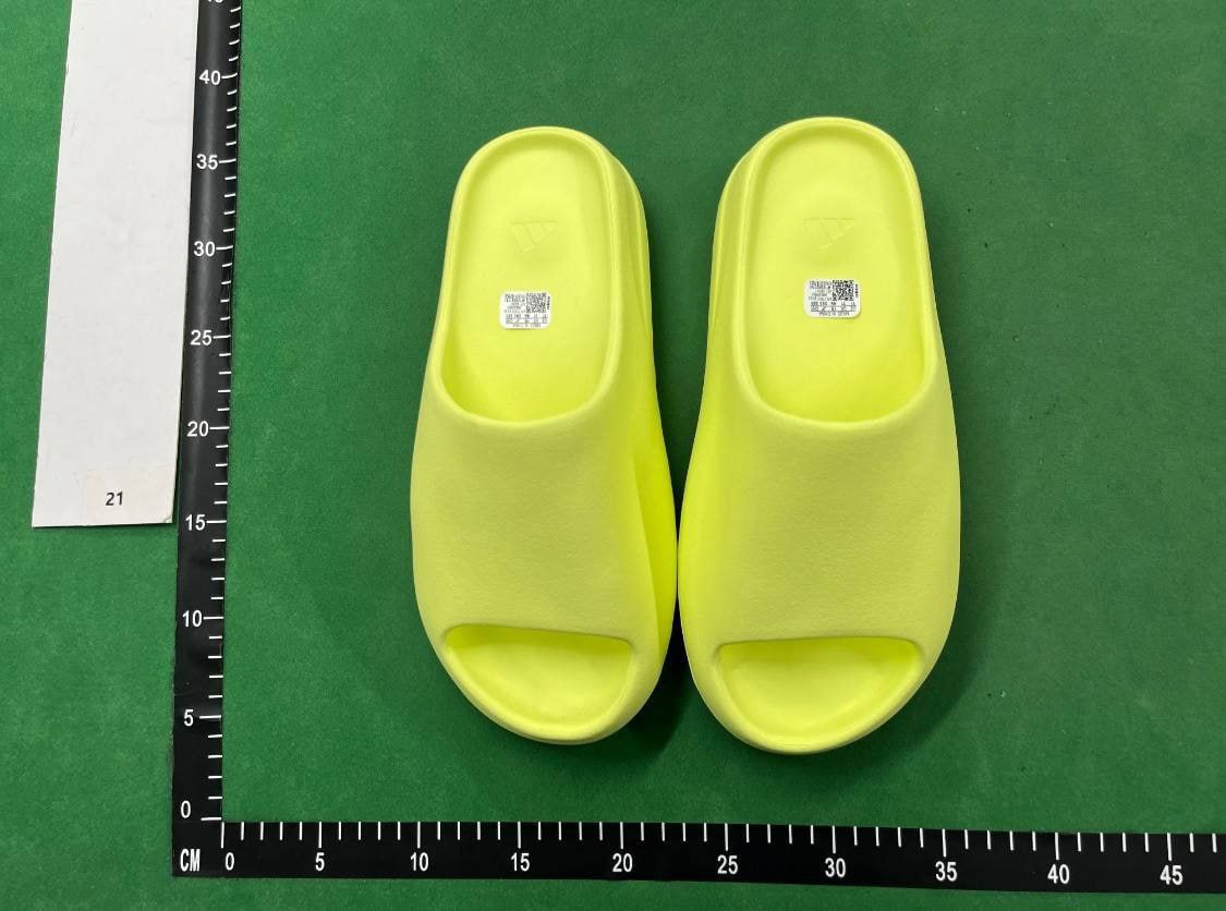 Adidas originals Yeezy Slide Sports Slippers Unisex  -5