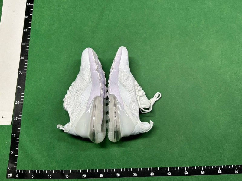 Nike Air Max 270 -5