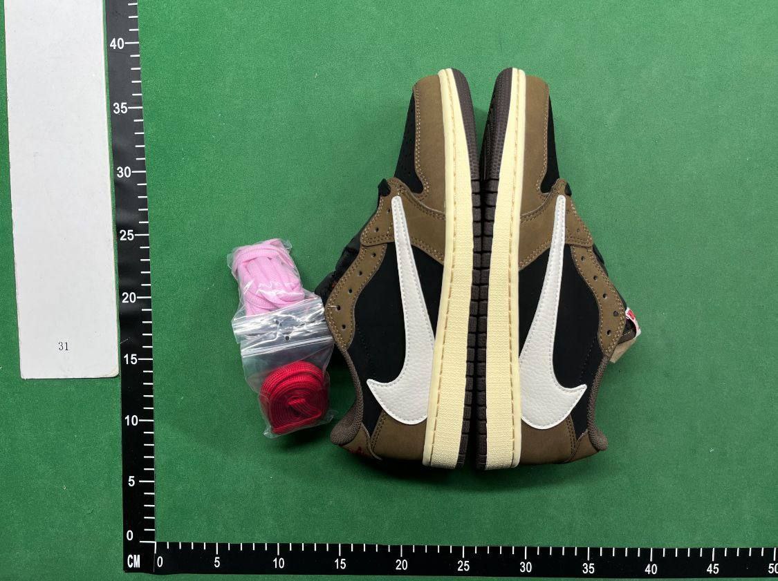 Jordan x Travis Scott Air Jordan 1 High OG SP  -2