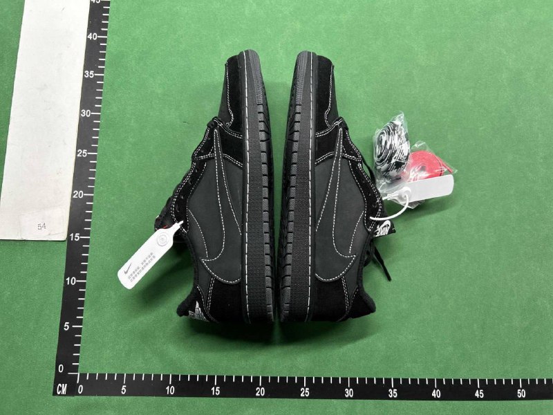 Jordan x Travis Scott Air Jordan 1 High OG SP  -3