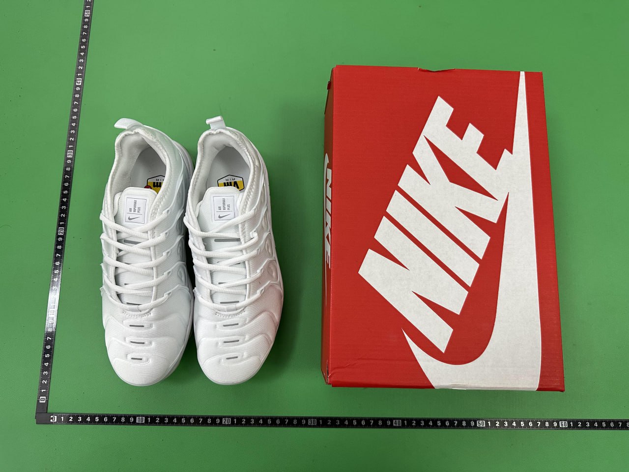 Nike Air VaporMax Plus -2