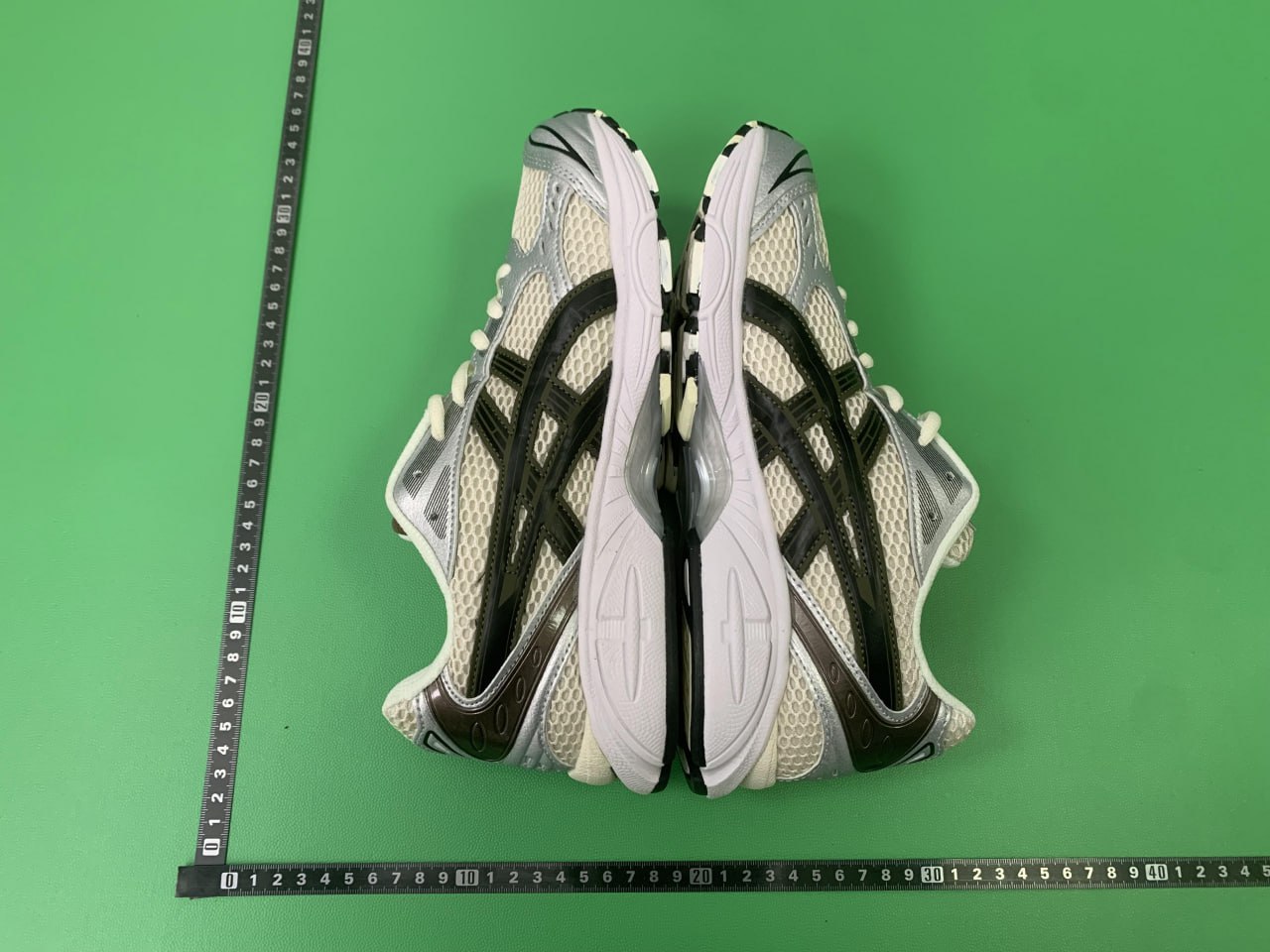 ASICS GEL-KAYANO 14  -1