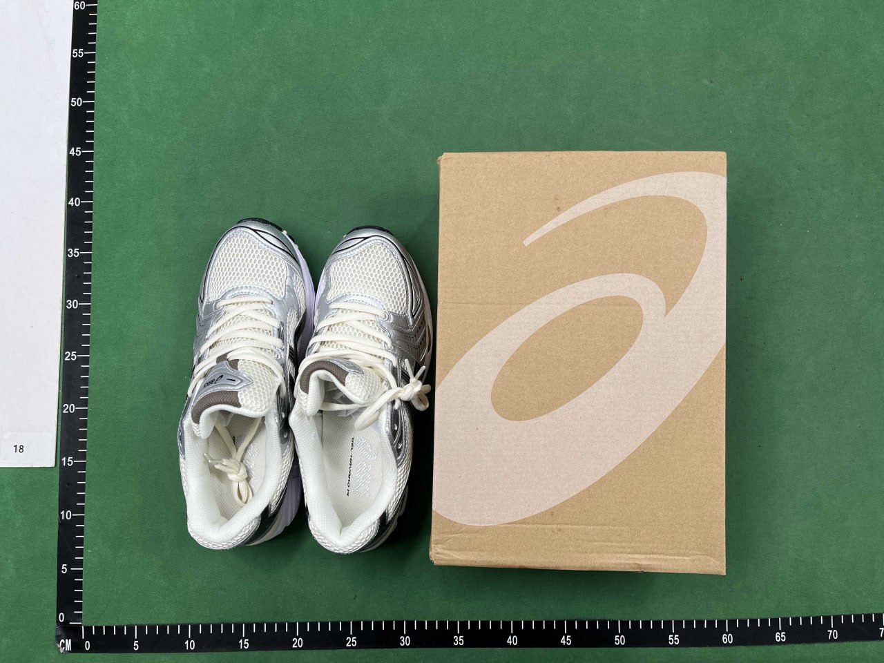 ASICS GEL-KAYANO 14  -2