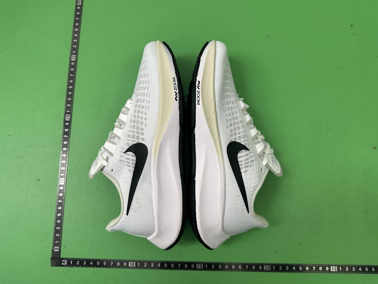 Nike - Air Zoom 37 -5