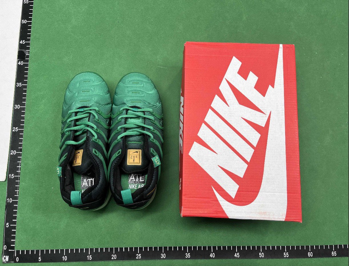 Nike Air VaporMax Plus -7