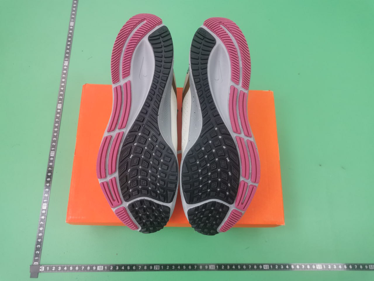 Nike Air Zoom Pegasus 38 -5