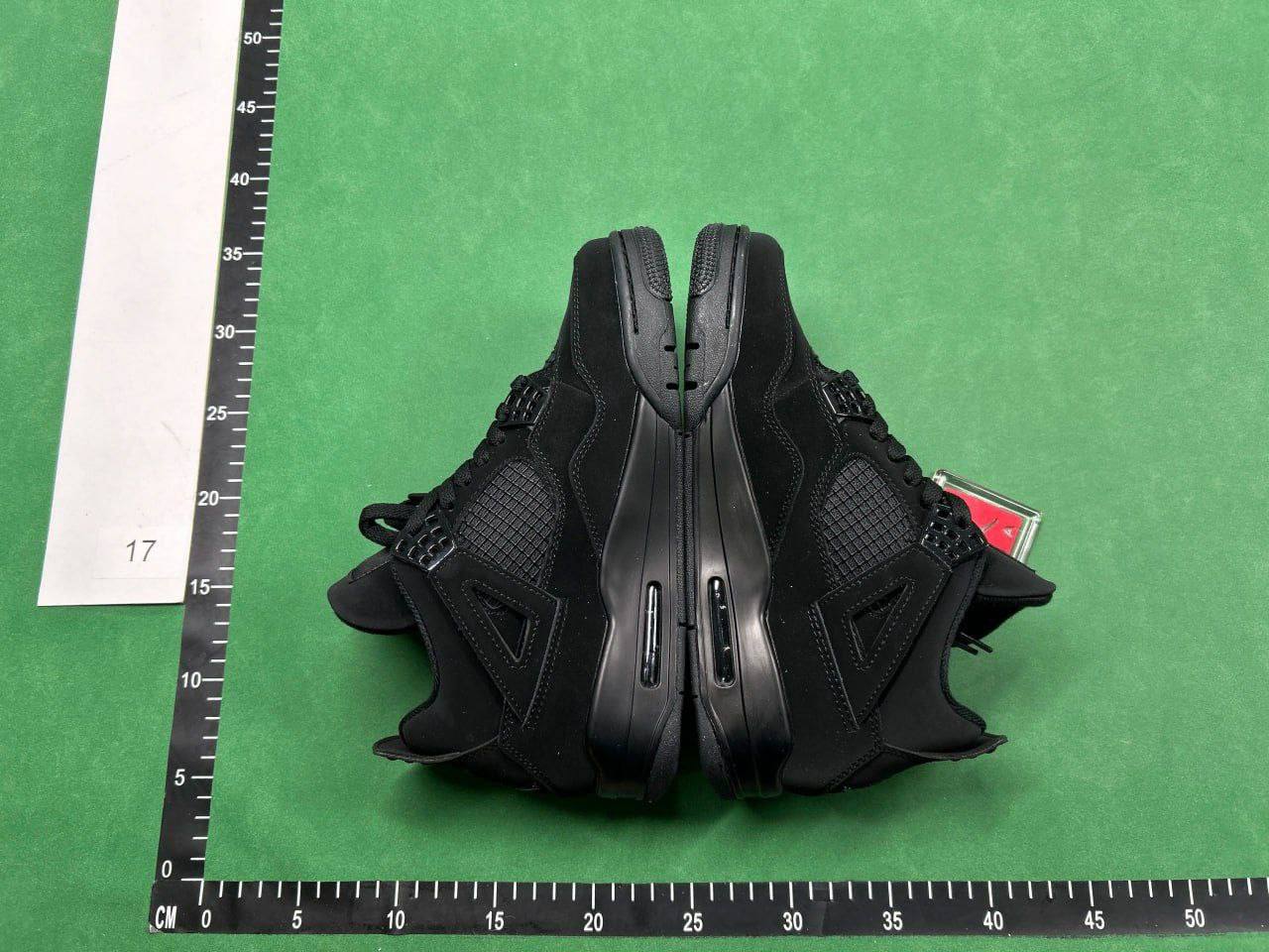 Nike Air Jordan 4 -1