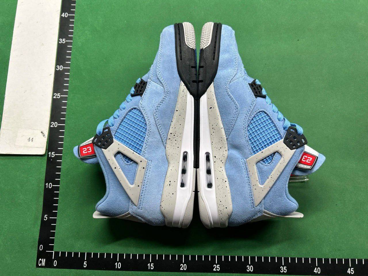 Nike Air Jordan 4 -2