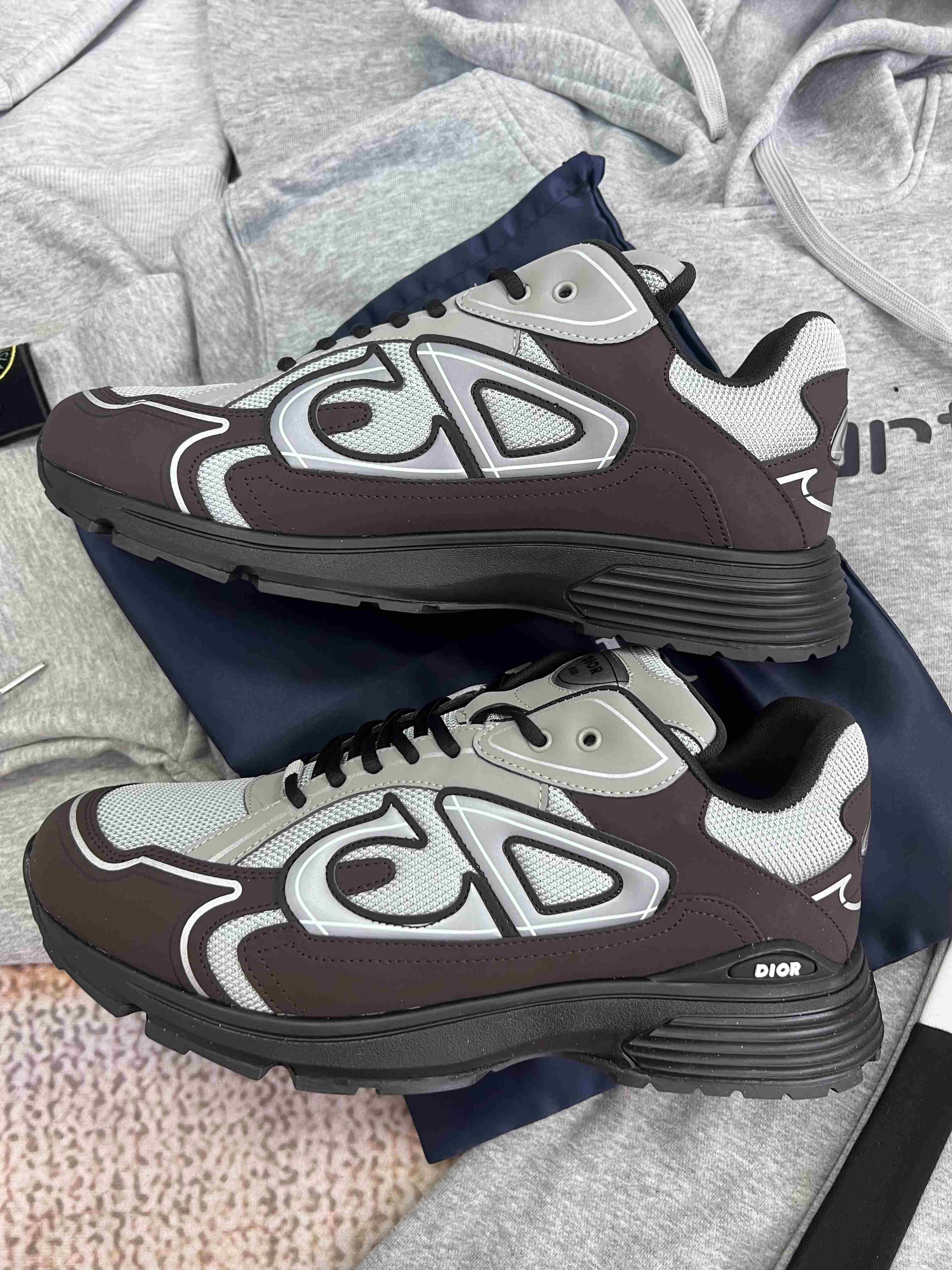 2 (2)_compressed.jpg